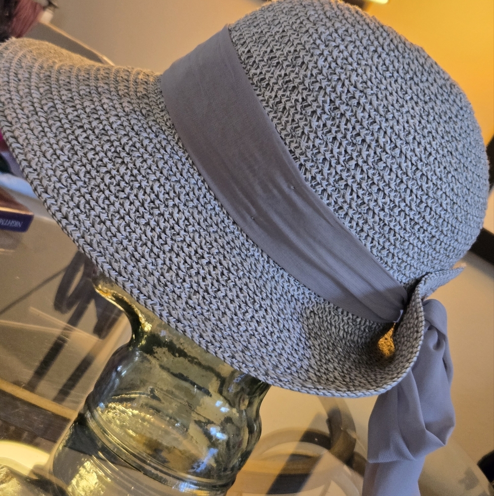 Nine West Gray Sun Hat with Textured Design